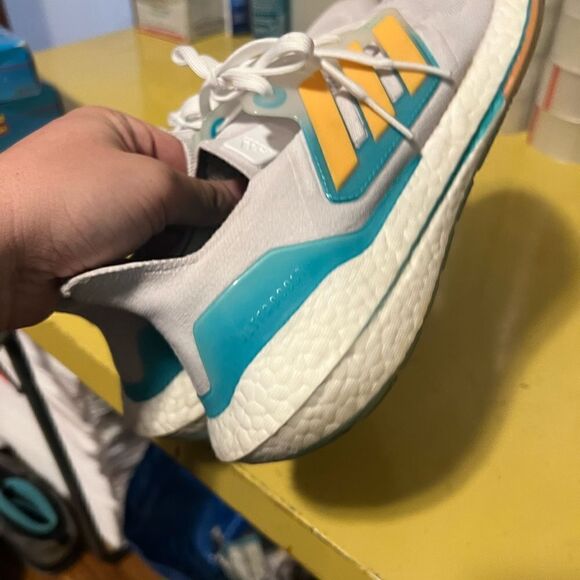 Adidas ULTRABoost 22 White Orange Mint Rare Gym Men Running Shoes GX5463 - US 11 - Picture 12 of 12